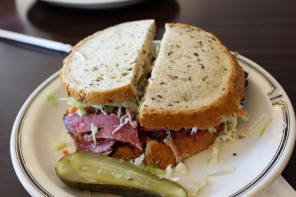 Los Angeles - Westlake: Langer\'s Delicatessen Restaurant - #19 Pastrami on Rye