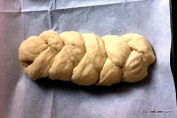 shape and braid the challah